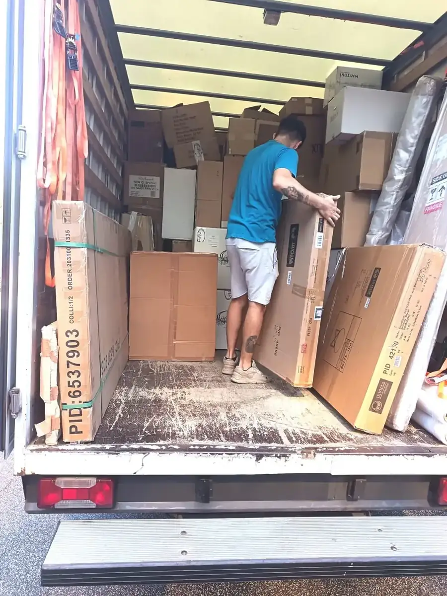 Mutare organizată ExpertMove în acțiune, cu mobilier protejat