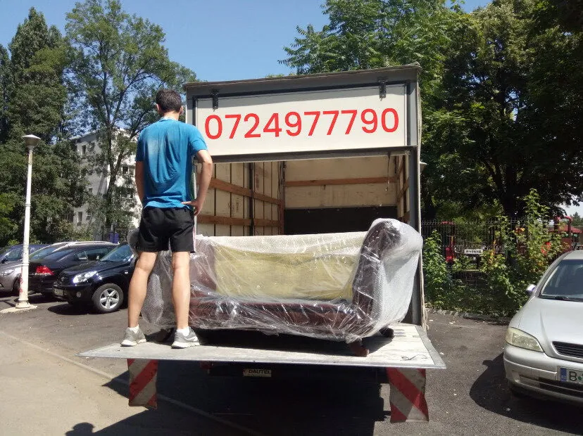 Camion ExpertMove pentru mutări de mobilă în București și la nivel național